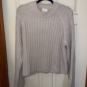 H&M Cream Crewneck Sweater with Ribbed Knit and Slightly Cropped Fit